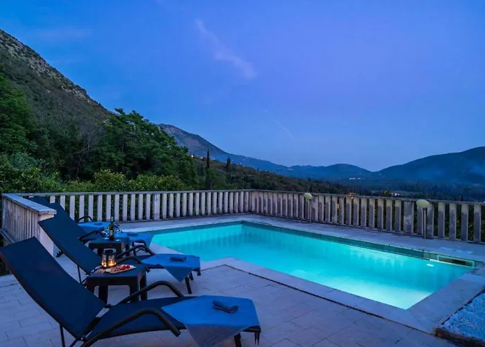 Three Bedroom Surrounded By Nature With Pool Gruda